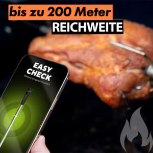 Smartphone mit geöffneter App zur Temperaturkontrolle vor einem rotierenden Stück Grillfleisch mit eingestecktem Thermometer.